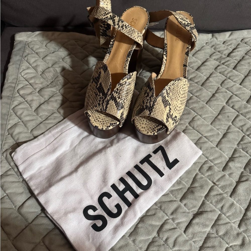SCHUTZ Lubiana Beige and Brown Snakeskin Platform Sandals